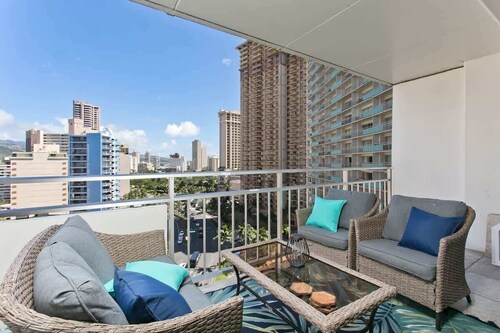 Ilikai Hotel Condo Vacations