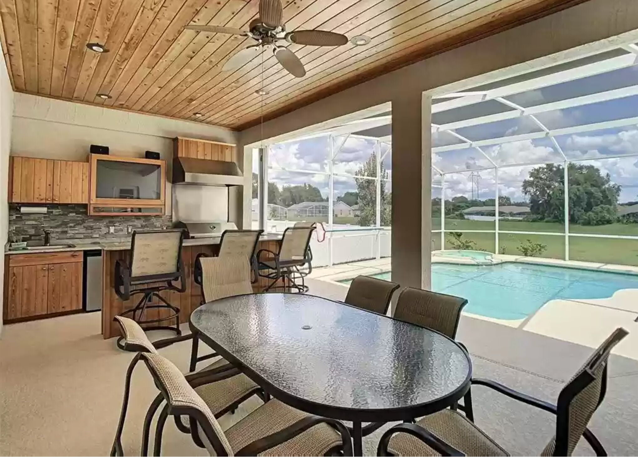Luxury 5 Bed with POOL & SPA + Outdoor Kitchen Minutes to Disney!