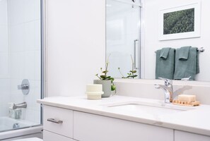 Powder Village Retreat | Bathroom - Powder Village Retreat by Revelstoke Vacations (Revelstoke)