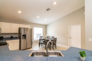 Exterior - Great Private Pool Near Disney!!! (Davenport)