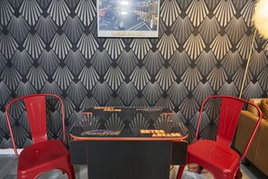 Spielezimmer