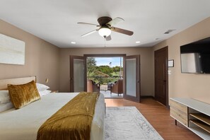 2 室のベッドルーム、デスク、アイロン / アイロン台、WiFi (無料)