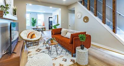 2 King Beds | Free Parking | BBQ | Arcade | Patio