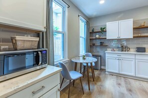 Uklassifisert bilde, 4 av 31, knapp