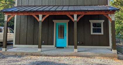 Full Kitchen with in Unit Washer/Dryer. Private Entrance & no contact check-in