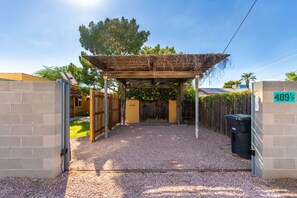 Property grounds - Dog Friendly, Downtown Chandler, Has It All! (Chandler)