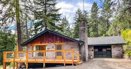 Quiet mountain getaway on White Pass