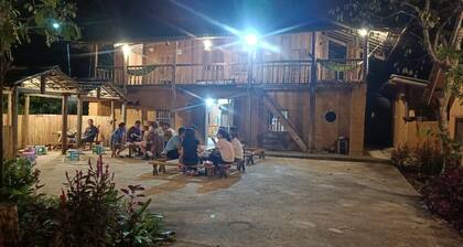 Hong Thu Homestay & bungalow Ha Giang