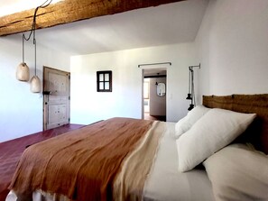 4 habitaciones, wifi y ropa de cama 