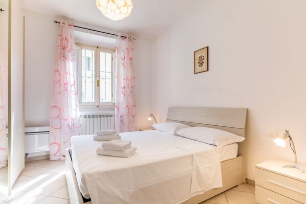 1 bedroom, iron/ironing board, bed sheets
