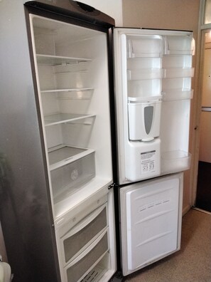 Apartment, 1 Queen Bed with Sofa bed | Private kitchen | Fridge, microwave, oven, stovetop - 1-bed Apt in Wembley Park,close to Stadium & Arena (Wembley)