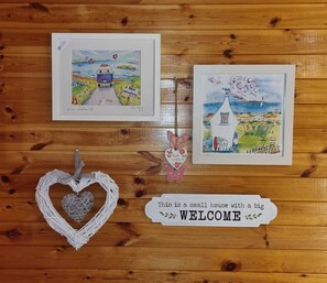 House, 2 Queen Beds | Interior - Romantic Mountain Cabin (Letterbarrow)