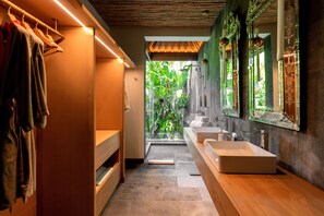 Pavilion Pool Suite with Daily Breakfast | Bathroom | Shower, rainfall showerhead, hair dryer, bathrobes - La Reserve 1785 Canggu - Adults Only (Canggu)