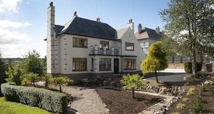 The Old Mount Manor, Causeway Coast