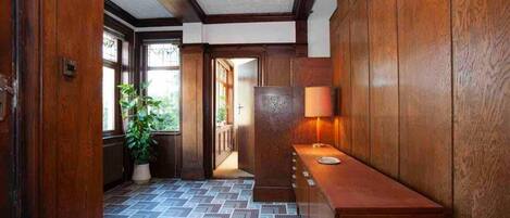 Villa | 4 bedrooms, iron/ironing board, free WiFi, bed sheets