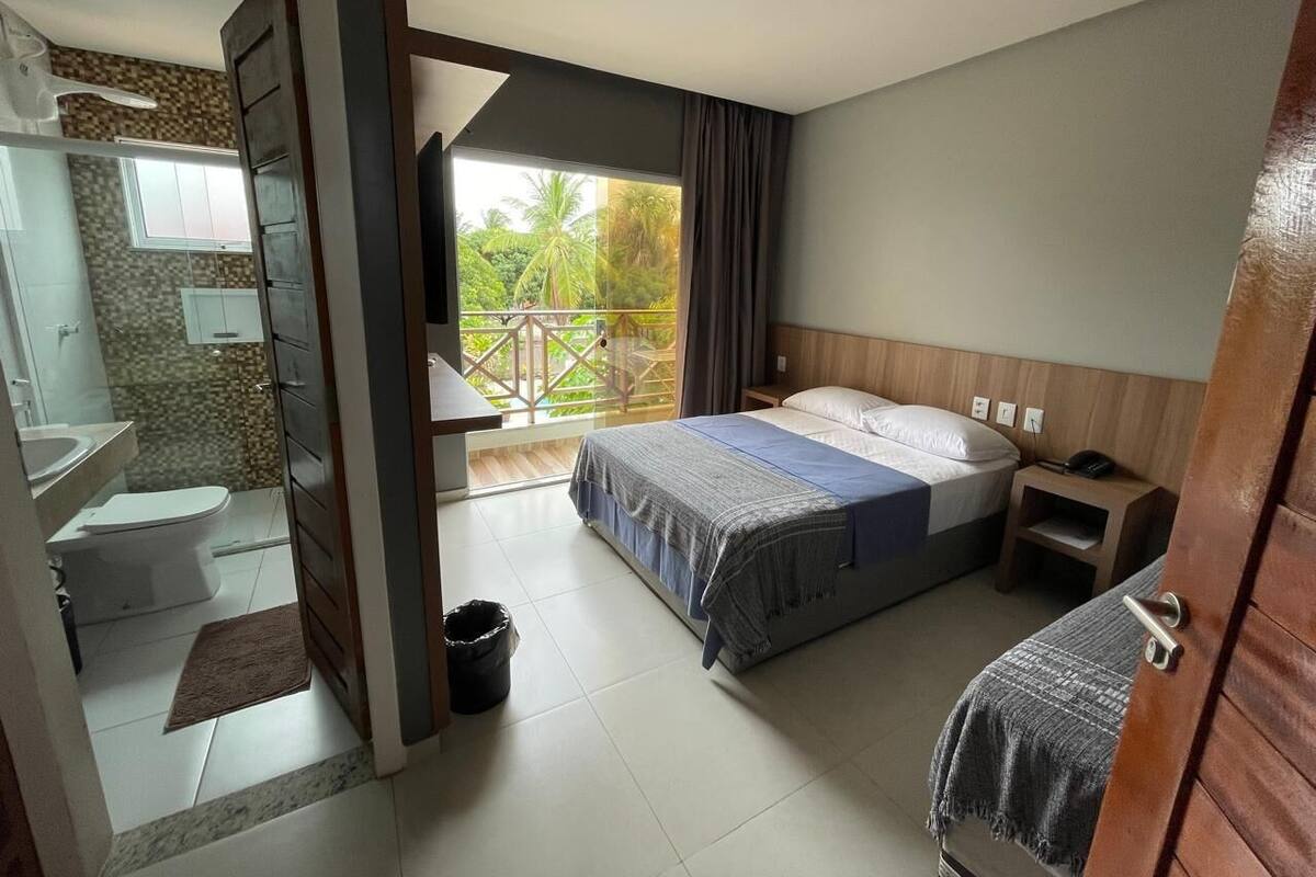 Superior Double or Twin Room | Desk, laptop workspace, blackout curtains, soundproofing