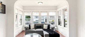 Centric property close to all the great things in the city