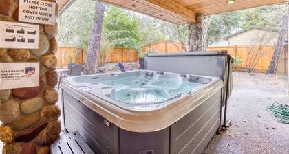 Luxury, Theater Room, Pool Table, Close to Town/Beach (Amber)