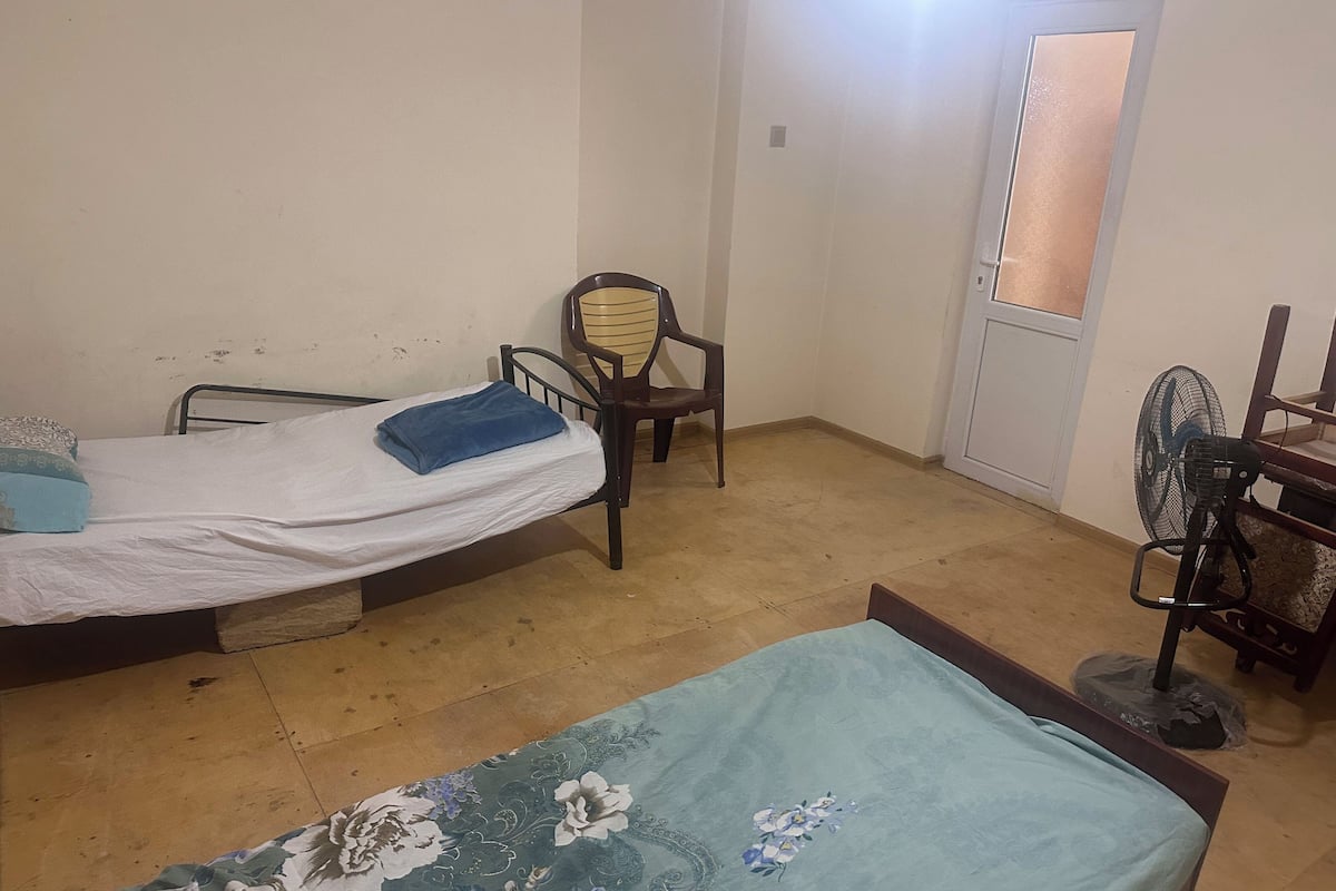Shared Dormitory | 1 bedroom, laptop workspace, iron/ironing board, free WiFi