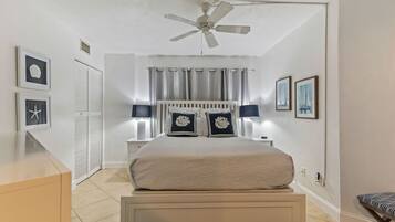 1 chambre, fer et planche à repasser, Wi-Fi, literie fournie