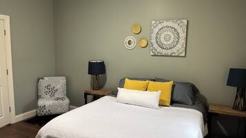 2 slaapkamers, reisbedje, gratis wifi, beddengoed