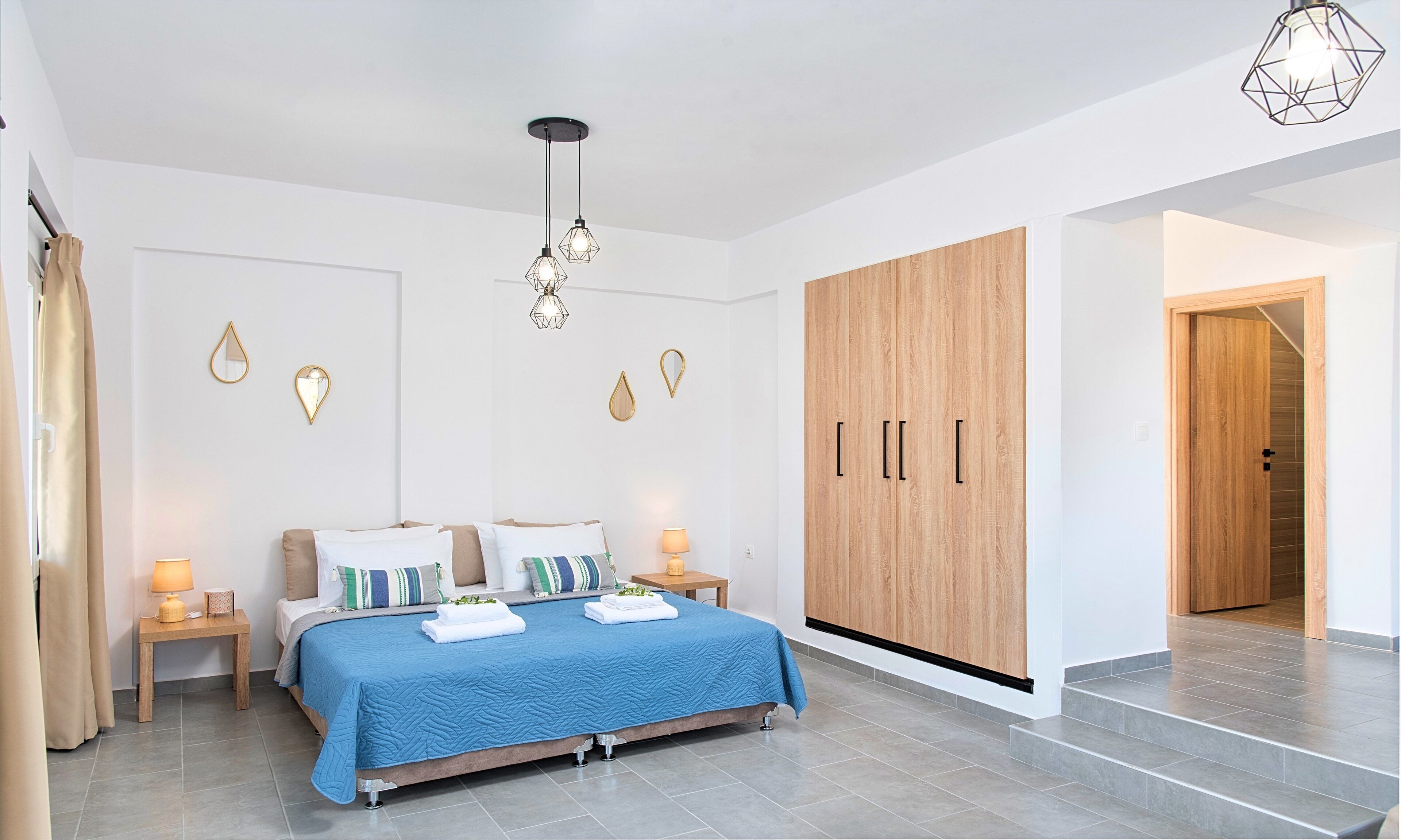 4 Schlafzimmer, Zimmersafe, Bügeleisen/Bügelbrett, kostenloses WLAN