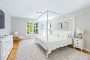 4 habitaciones, escritorio, tabla de planchar con plancha y wifi gratis 