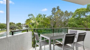 Outdoor dining - 21/1 Quamby Place Noosa Heads (Noosa Heads)