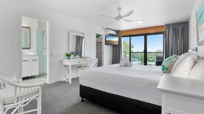 3 bedrooms, iron/ironing board, free WiFi, bed sheets - 21/1 Quamby Place Noosa Heads (Noosa Heads)