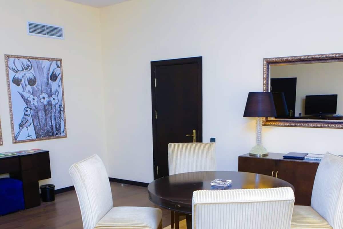 Business Room | 20 bedrooms, free WiFi