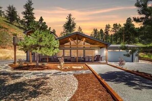 Property grounds - Welcome to Deckers South Platte River House! (Sedalia)