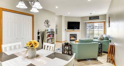 Lake Mills Retreat: 1 Mi to Beaches & Dining!