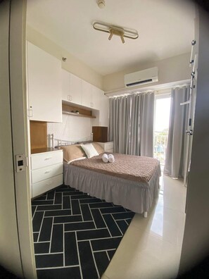 2 bedrooms, desk, iron/ironing board, free WiFi