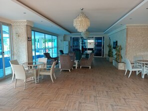 Dining - 2-zimmer-unterkunft in Einem Luxusresort (Antalya)