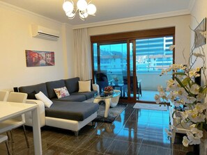 Smart TV, DVD player