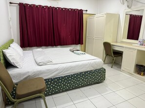 Deluxe Studio | 1 bedroom, iron/ironing board, free WiFi
