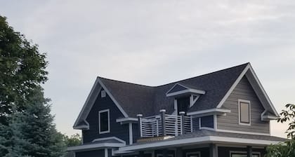 Legacy Guest House , Mount Horeb WI