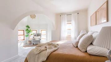 5 bedrooms, in-room safe, iron/ironing board, WiFi