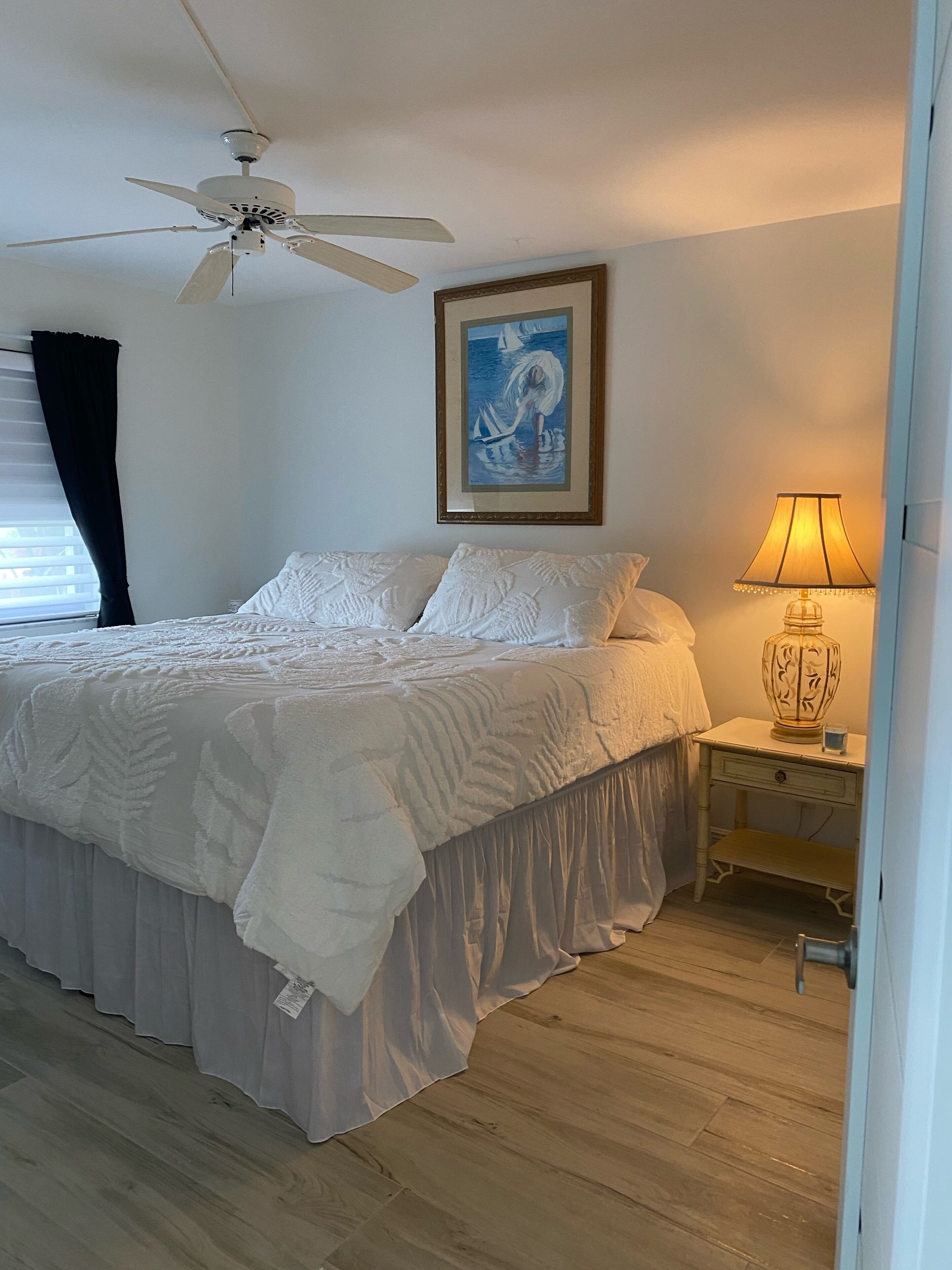 2 habitaciones, tabla de planchar con plancha, wifi y ropa de cama 