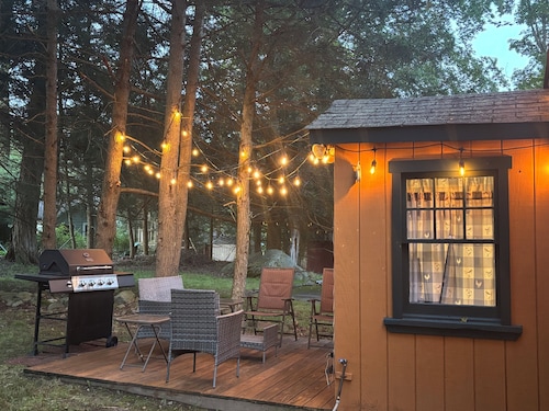 Rustic & cozy 2BR in Smallwood – dog friendly, near lake, hiking & Woodstock