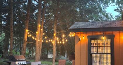 Rustic & cozy 2BR in Smallwood â dog friendly, near lake, hiking & Woodstock