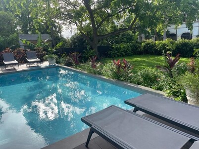 Modern 3 Bed Villa with Large Private Pool - 5 minutes to the Beach!