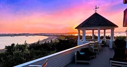 Stunning Luxury House with Sunset and Private Beach