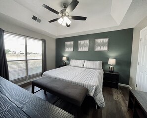 3 habitaciones, tabla de planchar con plancha y wifi gratis 