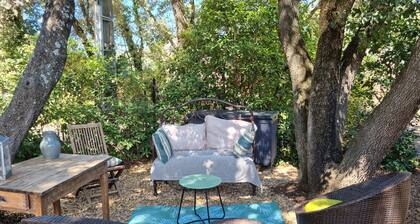 Maison avec piscine et spa, idéale pour familles et couples