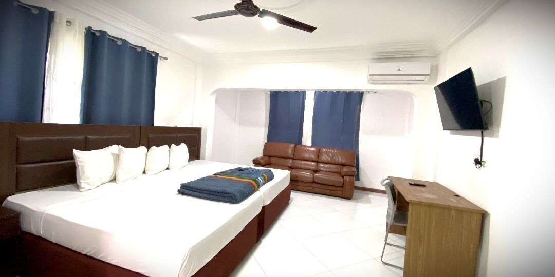 Desk, laptop workspace, free WiFi