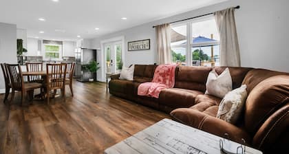 Modern farmhouse cottage