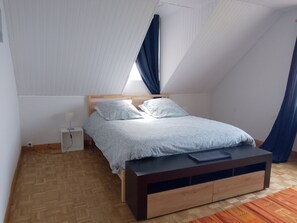 3 Schlafzimmer, Bügeleisen/Bügelbrett, Reisekinderbett, kostenloses WLAN