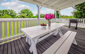 Outdoor dining - Nice home in Kolczewo with WiFi (Kolczewo)