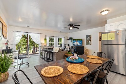 Spring Break Lake Escape – Book 5, Get 6th FREE!